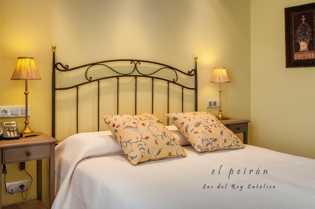 El Peiron Hotell Sos del Rey Católico Eksteriør bilde