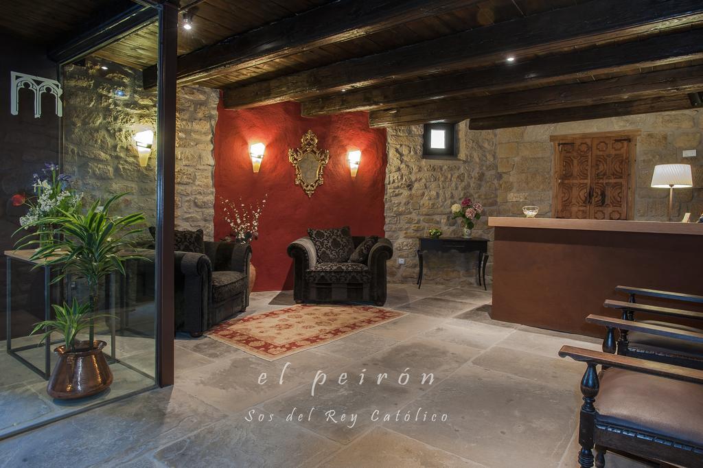 El Peiron Hotell Sos del Rey Católico Eksteriør bilde