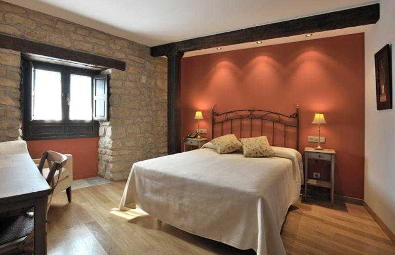El Peiron Hotell Sos del Rey Católico Eksteriør bilde