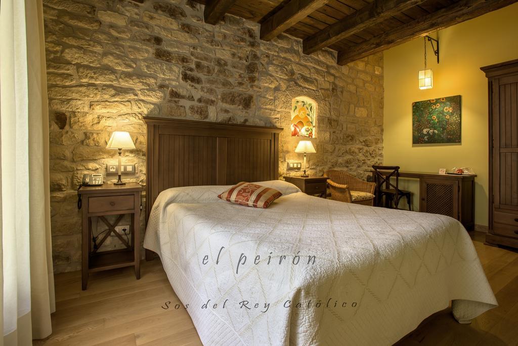 El Peiron Hotell Sos del Rey Católico Eksteriør bilde