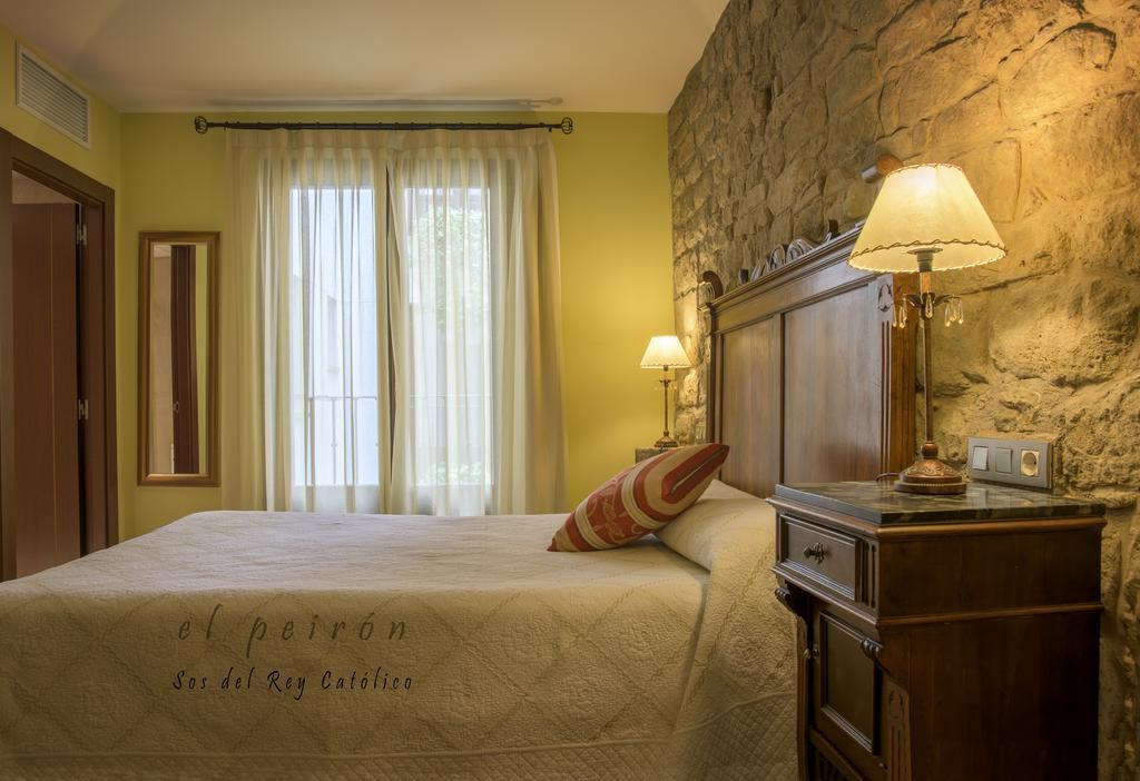 El Peiron Hotell Sos del Rey Católico Eksteriør bilde